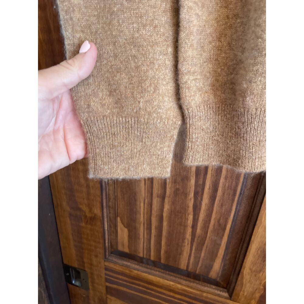 Quince  cashmere crewneck sweater medium - Picture 2 of 3